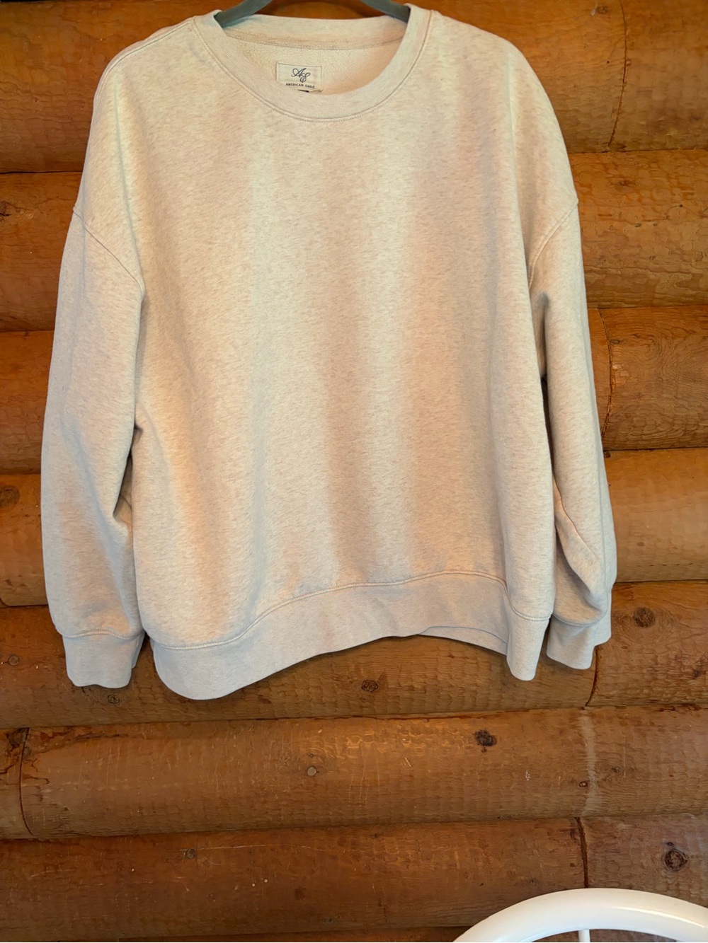 American Eagle Outfitters Light Gray Crewneck Sweatshirt